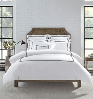 Grand Hotel Bedding
